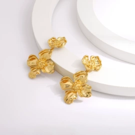 耳环;项链;手镯