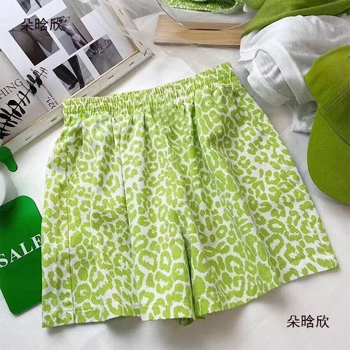 Beach shorts with elastic leopard print wide-leg ultra-thin slimming loose versatile dancing pants with high-waist