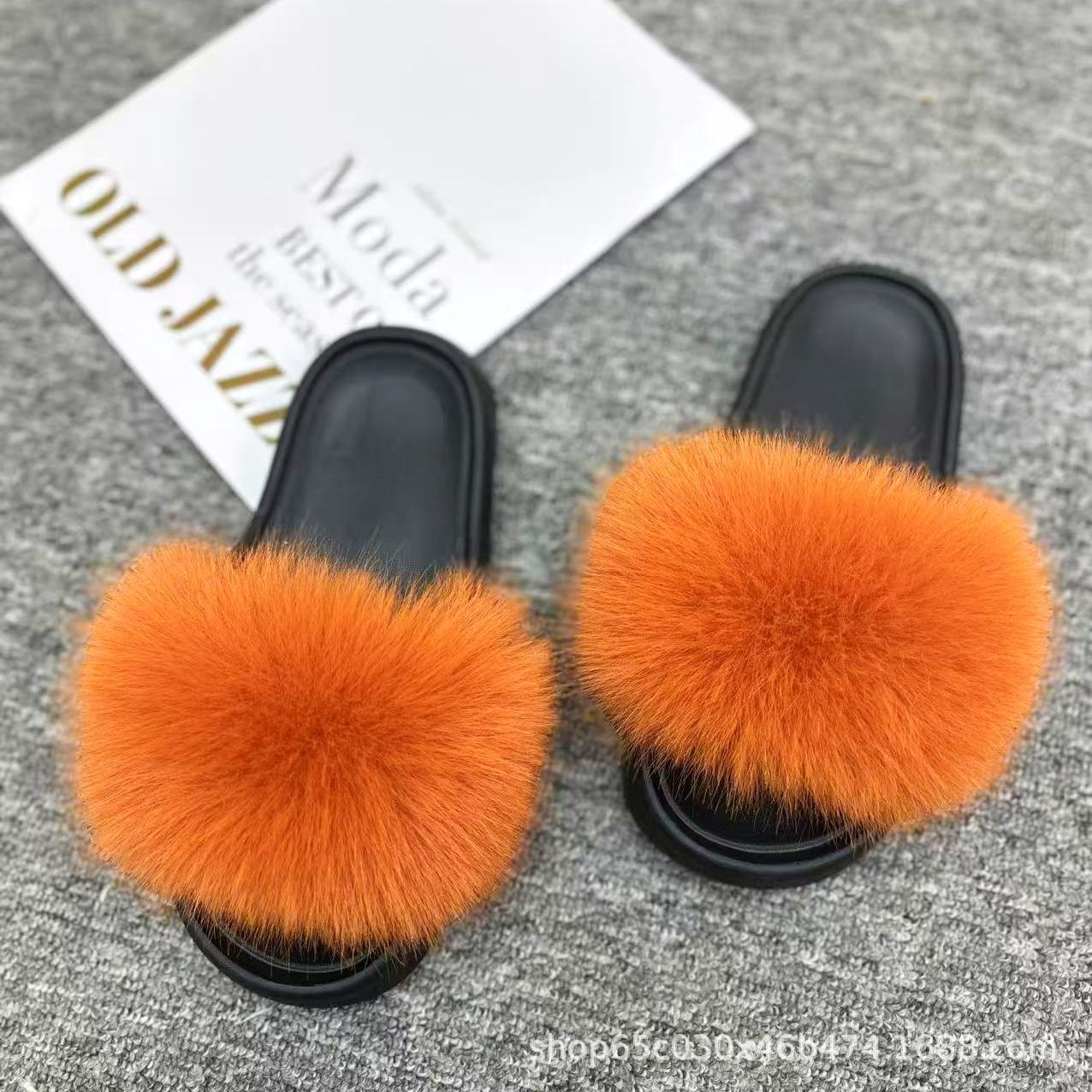 Yiwu zapatillas de lana transfronterizas al aire libre para mujeres con el mismo estilo de moda zapatillas de lana de zorro de gran tamaño para mujeres frías en la tendencia