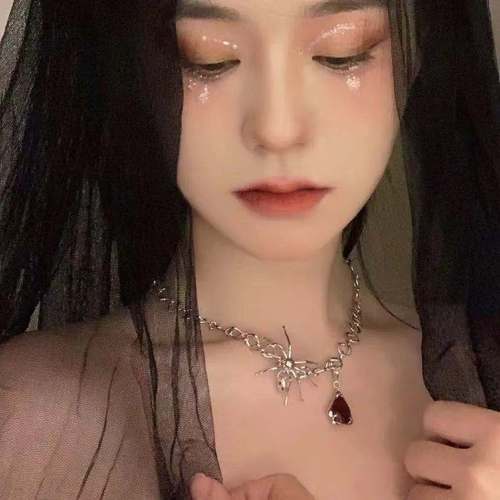 New retro punk European and American ins blogger love pendant metal texture exaggerated thick chain hip-hop style necklace