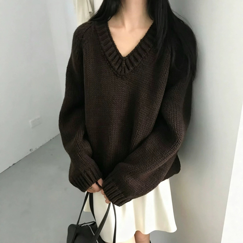 Cross-border oversized V-neck chunky knit cotton blend sweater, new autumn/winter women's collection, loose-fitting and versatile knit top Cross-border oversized V-neck chunky knit cotton blend sweater, new autumn/winter women's collection, loose-fitting and versatile knit top