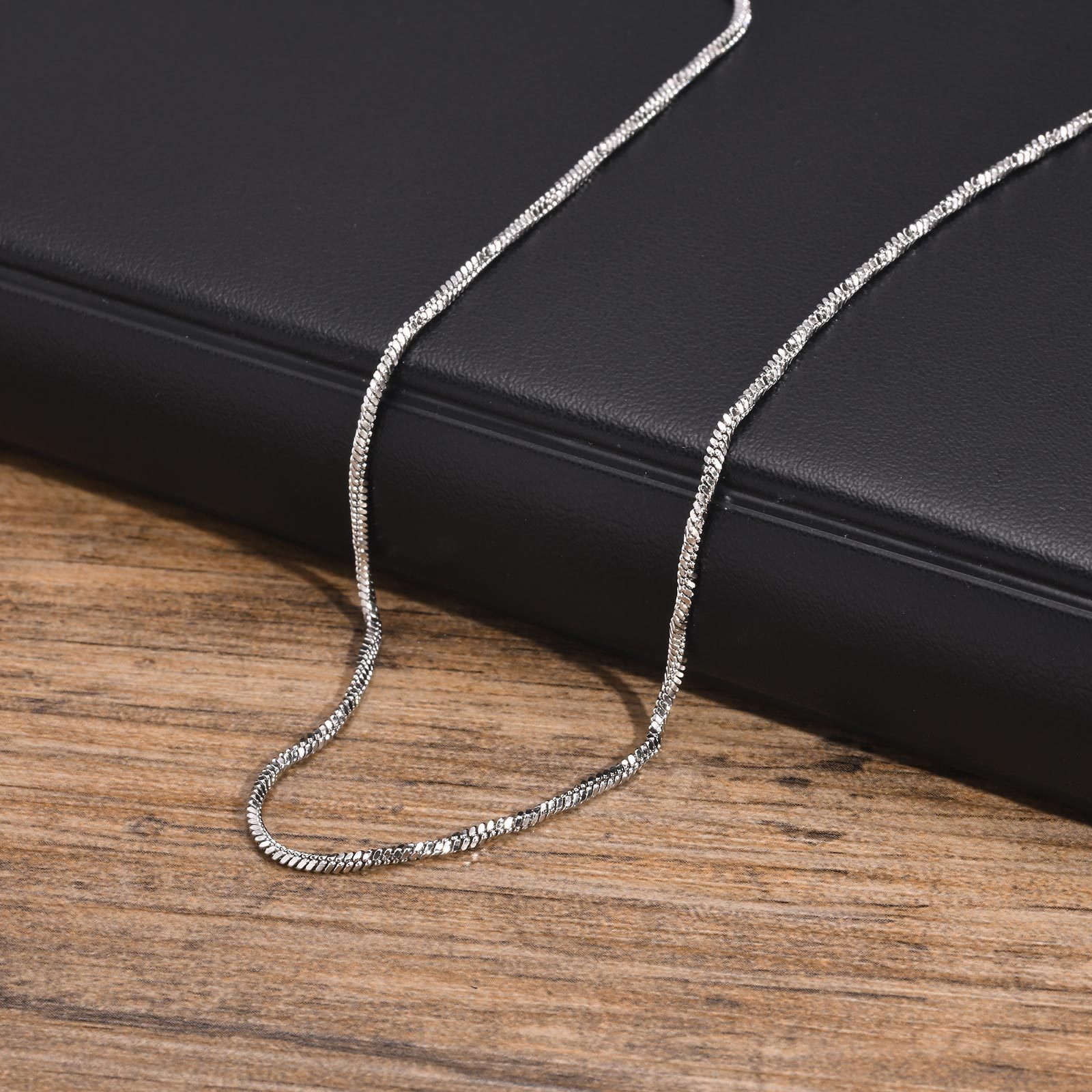 Vintage Stainless Steel Twisted Snake Bone Square Chain Necklace_voghion.com