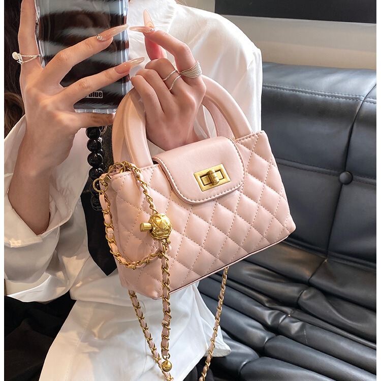 Cross-Border Trendy Small Square Bag, Stylish Niche Versatile Shoulder Handbag, 2026 New Quilted Commuter Crossbody Bag for Women