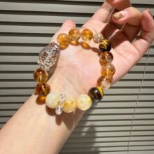 ����S��������ʯ�ڽ����~僽��S���S����Ů������ִ�С�t��