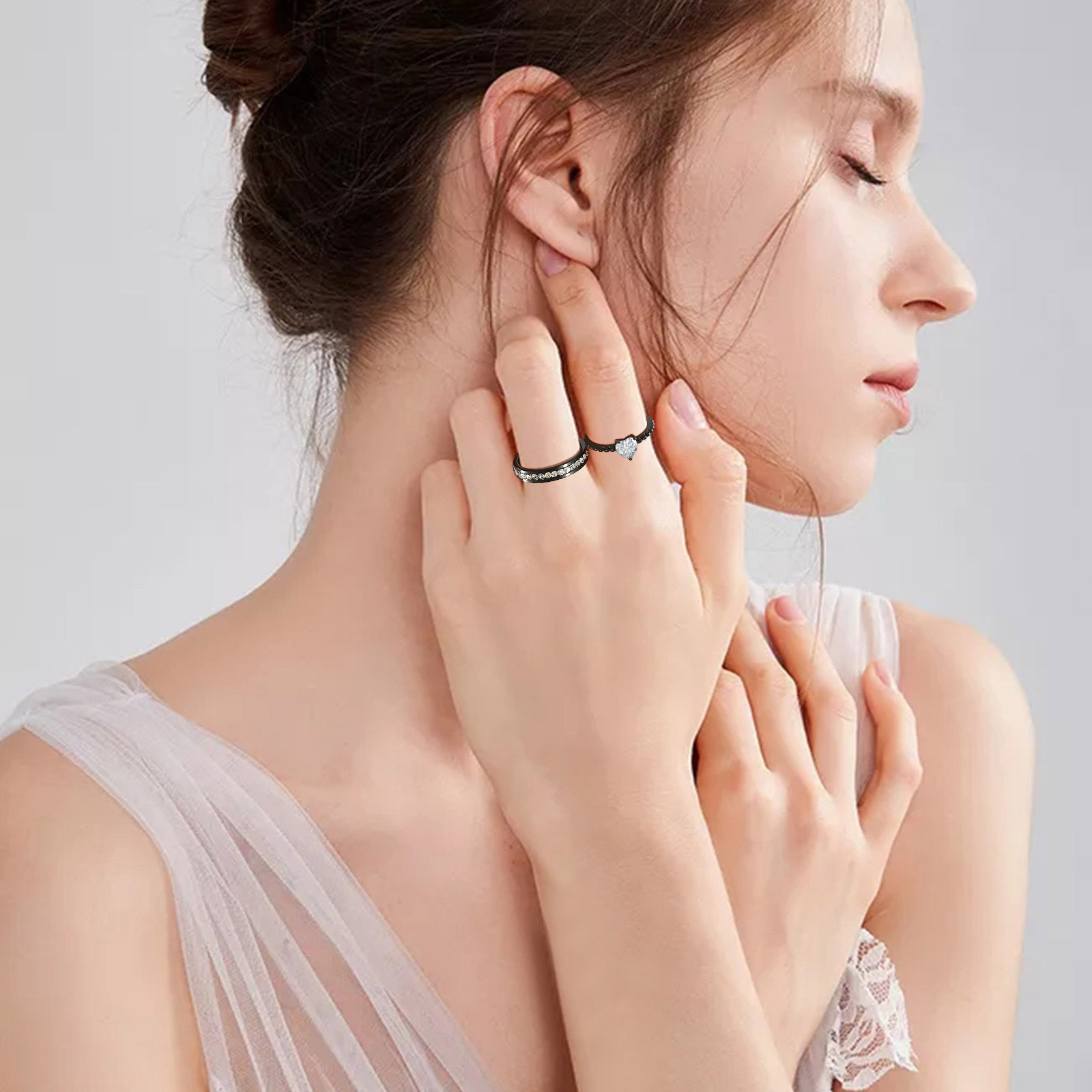 Retro Geometric Heart Shape Stainless Steel Inlaid Zircon Rings