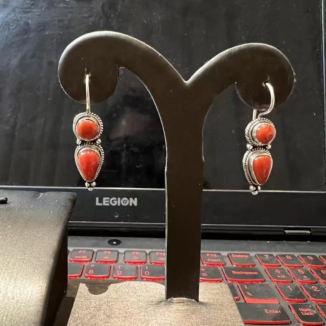 Classic design retro sophisticated ethnic earrings