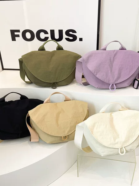 Dumpling bag for women, summer fabric crossbody bag, shoulder bag, versatile for commuting, artistic style, wholesale Korean-style commuter crossbody bag