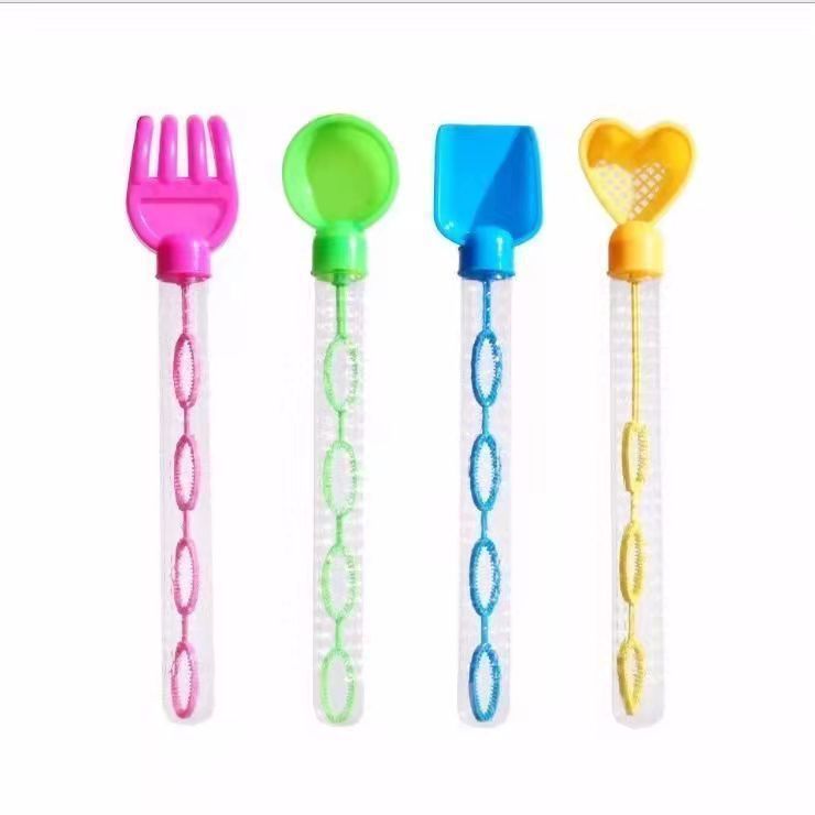 [Venta al por mayor de fábrica] Juguetes de agua de burbujas para niños, palitos de burbujas, recargas de agua de burbujas de dibujos animados, soplado manual completo