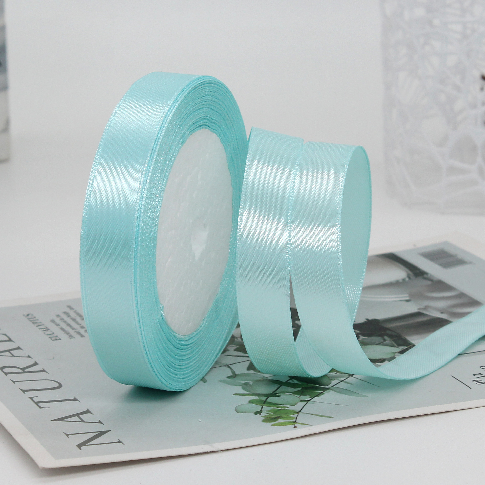 Fábrica al por mayor 1,5 cm cinta de ancho caja de embalaje de dulces cinta decoración de la boda cinta de embalaje de regalo
