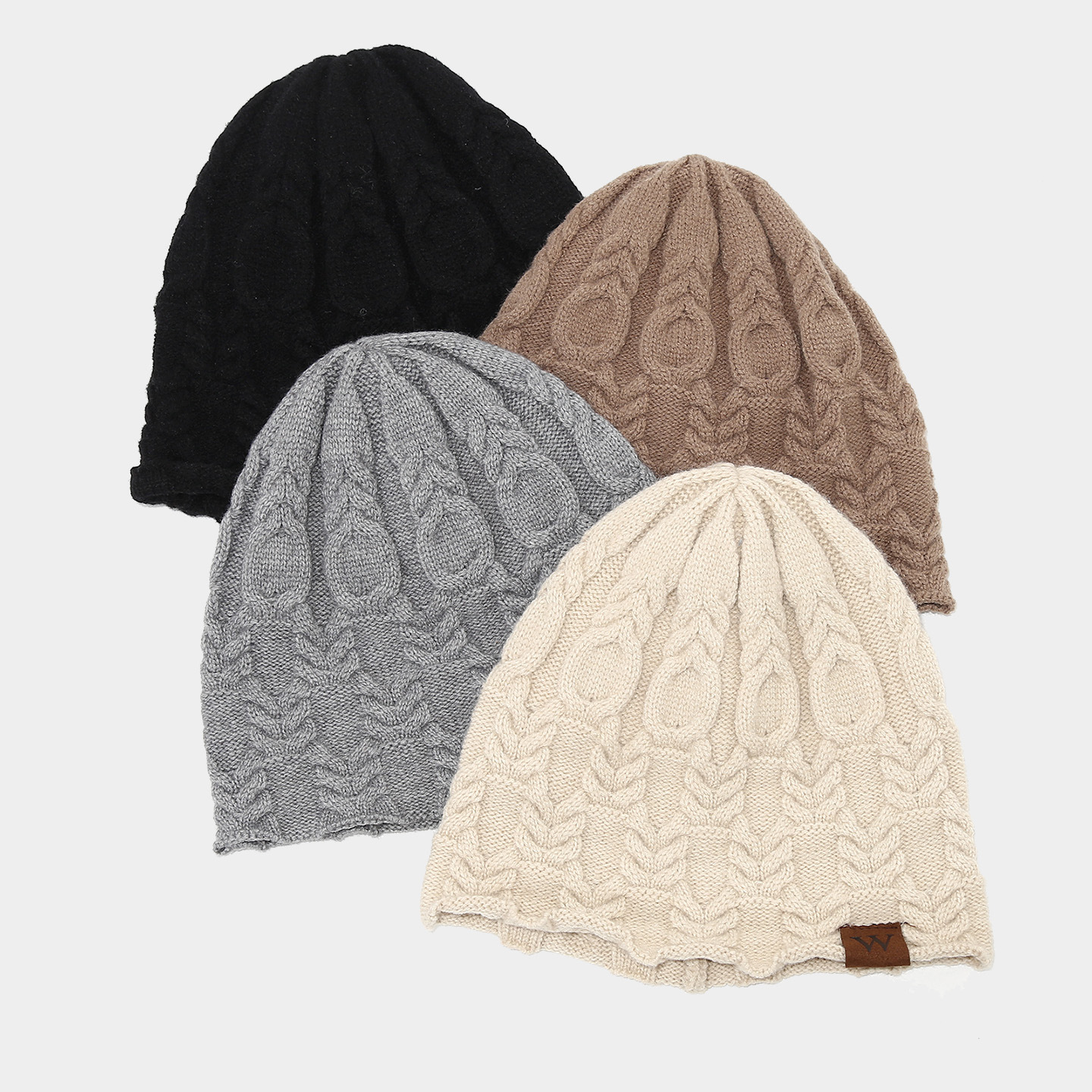 Transfronterizos sombrero de mujer otoño y invierno ocio al aire libre W cuero etiqueta torsión gorra de protector de orejas gorra de punto caliente retro