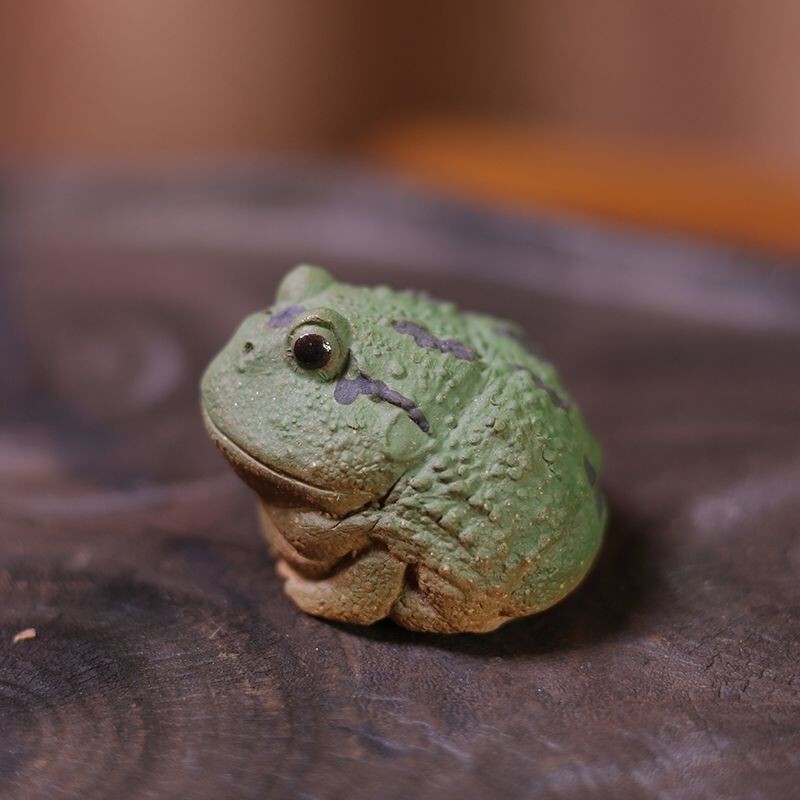 Yixing Purple Sand Tea Pet Small Horned Frog Boutique Can Raise Wealth and Treasure Frog Tea Play Fish Tank Landscaping Decoration Tea Table Ornaments