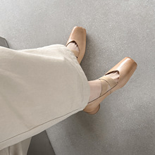 �����^�r~�͹ŷ��^V�ڴָ������佻�控�ɾo�����е͸�С��Ь