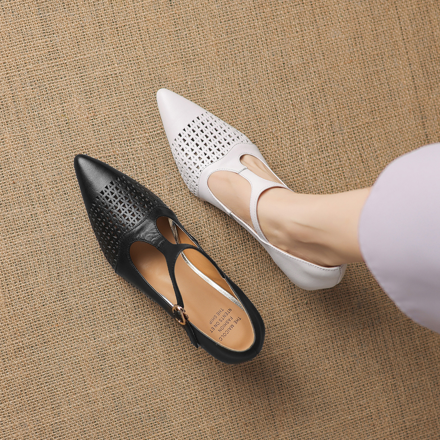 Giày cao gót nữ mũi nhọn da bò quai chữ T, gót 7 cm, kiểu hở mũi — đen