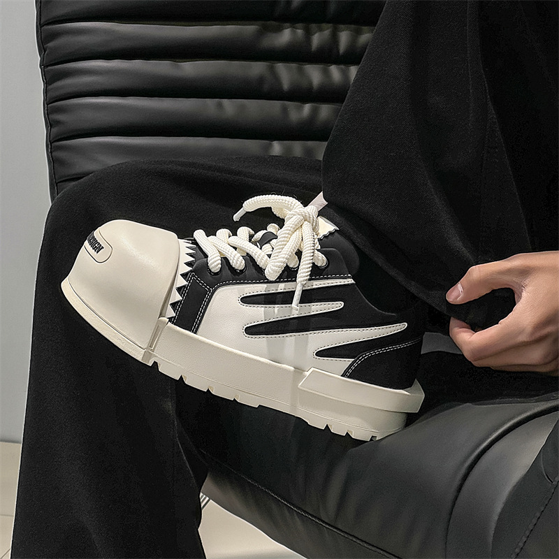 アメリカ式の大きい頭のパンの靴の男性の小さい大衆の高い街のカップルの金のカジュアルな板の靴の厚い底は高くなって口を開けて卵の殻の靴を笑います。