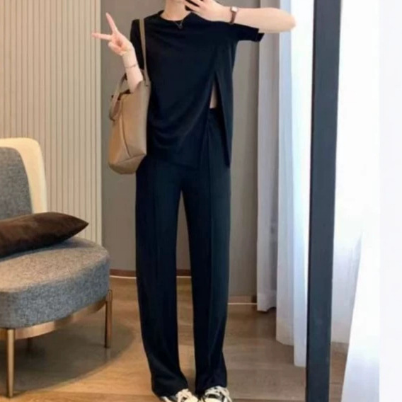 New Loose-Fitting Wide-Leg Pants Set for Women, Summer Korean Fashion, Plus-Size Slit Short-Sleeve Top and Pants Trendy New Loose-Fitting Wide-Leg Pants Set for Women, Summer Korean Fashion, Plus-Size Slit Short-Sleeve Top and Pants Trendy