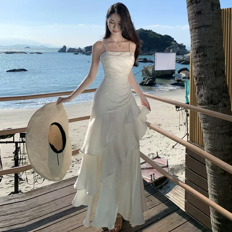 法式高级感成人礼生日宴会礼服连衣裙高级感吊带度假风长裙气质