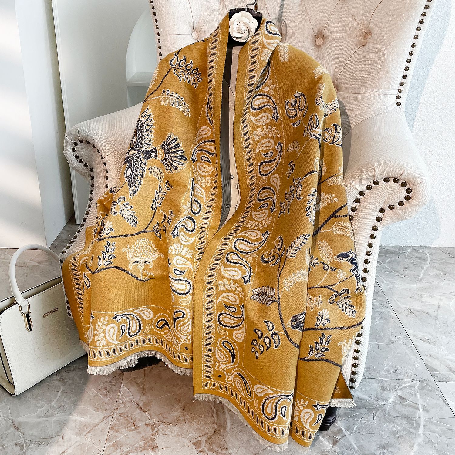 Invierno nuevo comercio exterior anacardo flor Cachemira-como borla cálida bufanda moda femenina barba corta SALA DE AIRE ACONDICIONADO chal ropa exterior