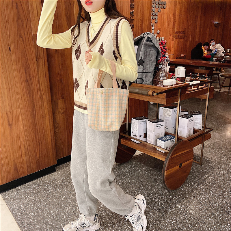 08181 Japanese-style woolen checkered bento bag, ins Korean-style handbag, fresh women's walking lunch box, small handbag wholesale undefined
