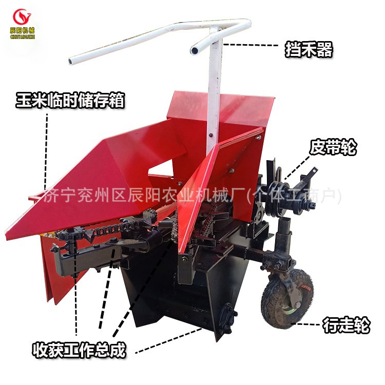 四川热销两行玉米收获机秸秆粉碎玉米去皮堆放多功能收获机