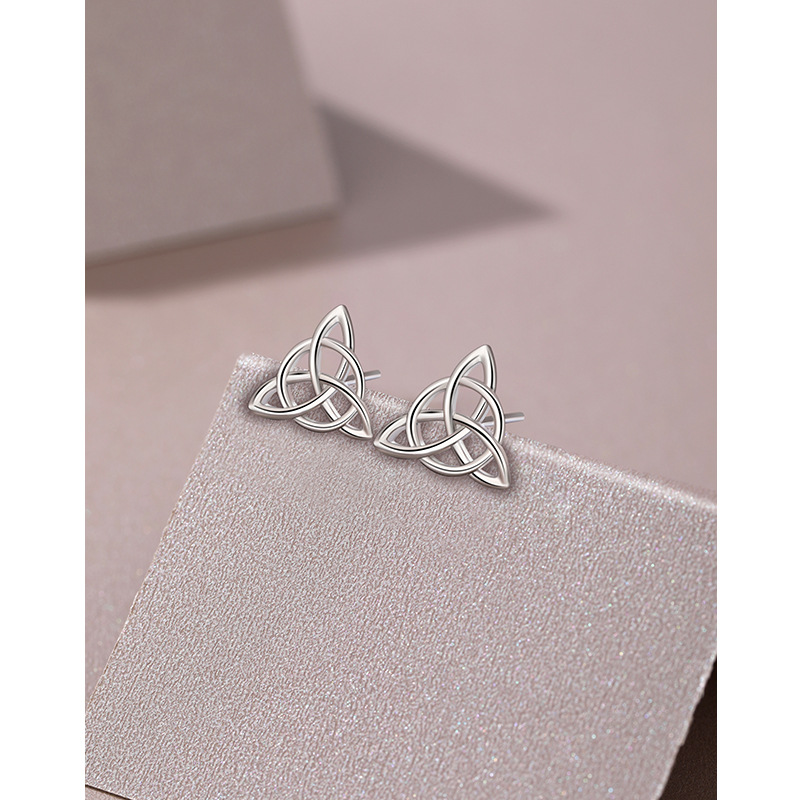 TEMU transfronterizo 925 plata triángulo celta pendientes de nudo femenino pop europeo y americano hueco cruzado otoño invierno pendientes
