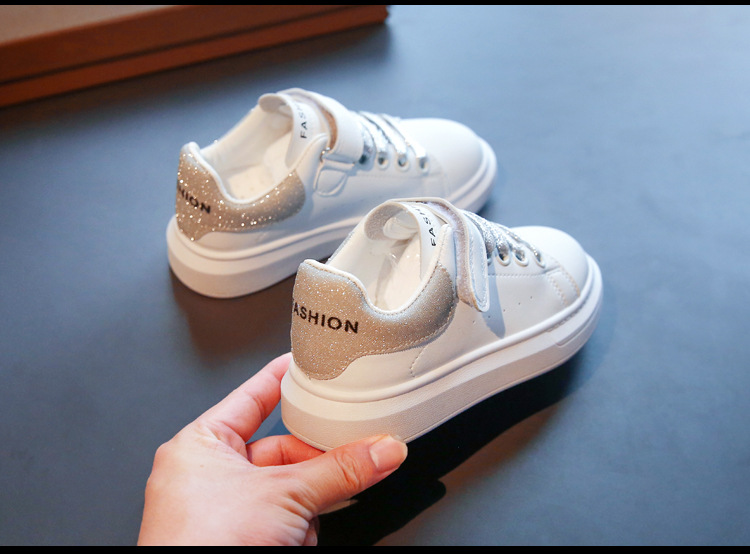 Herbst Weiße Schuhe Neue Mode Allgleiches Jungen Freizeitschuhe Atmungsaktive Kinder Board Schuhe display picture 8