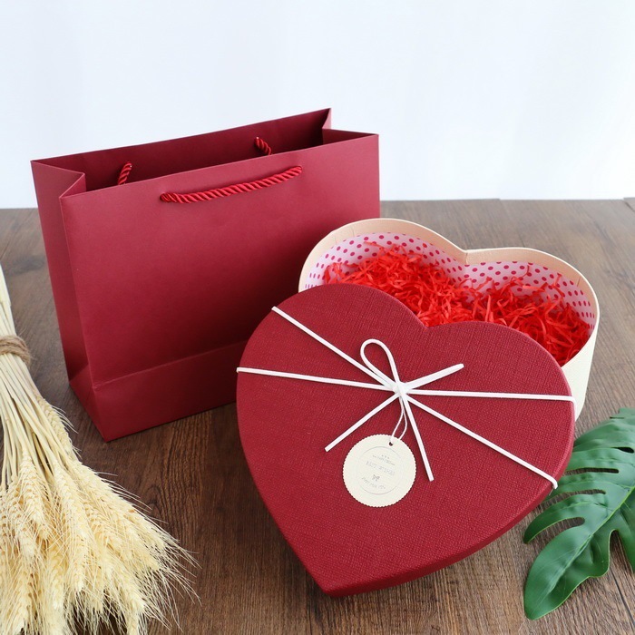 Caja vacía 52 caja de regalo caja de cumpleaños caja de regalo en forma de corazón caja de regalo de lápiz labial para novia 0 pequeño amor