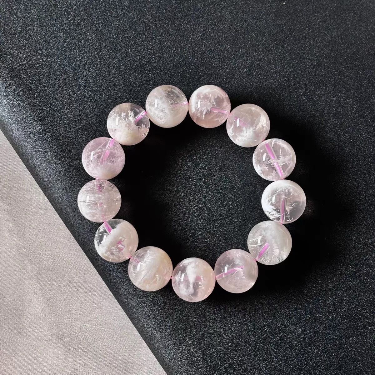 天然水晶ウェディングドレス白い雪花幽霊手串雪霜髪粉霜幽霊イメージ水晶ブレスレットプレゼント