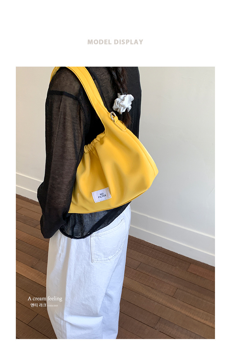 New 2025 Pleated bag for women, large-capacity, fashionable and versatile shoulder bag, nylon fabric casual commuting crossbody bag for women full figure