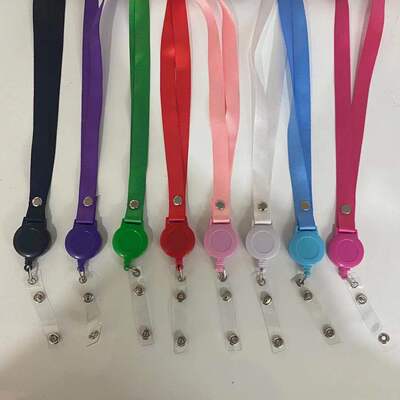 廠家直銷套裝易拉扣帶挂繩證件卡套胸牌扣易拉得工作牌伸縮多色扣