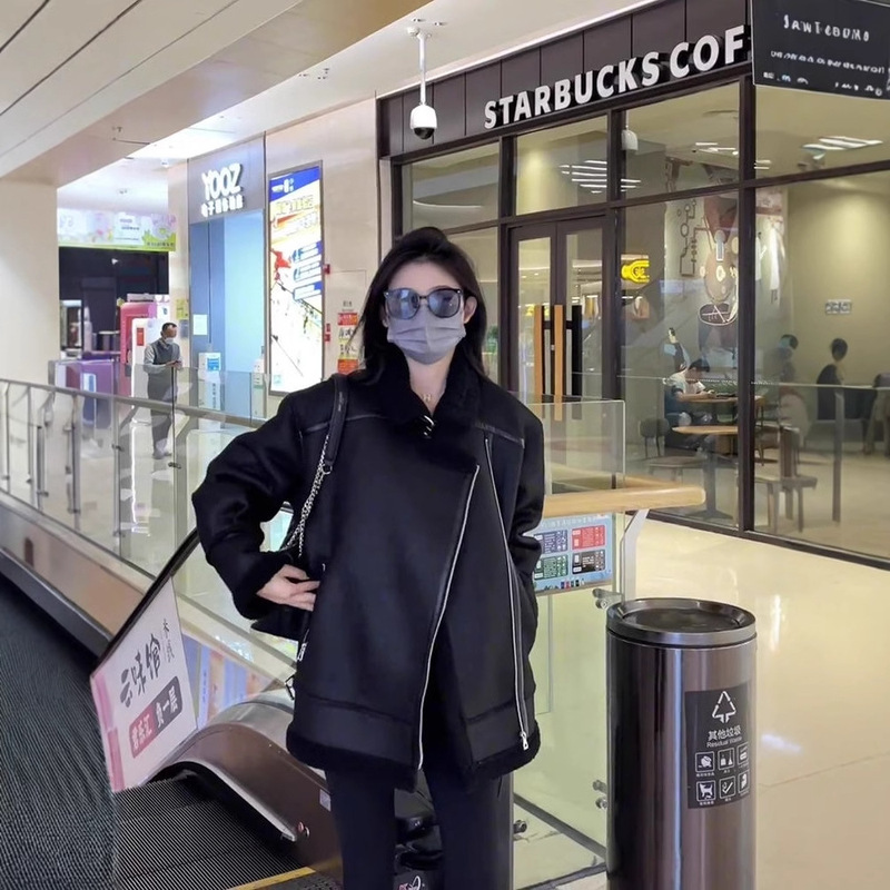 2024新型毛皮一体機車服感揚げ街黒子羊毛ショートコート女性冬|undefined