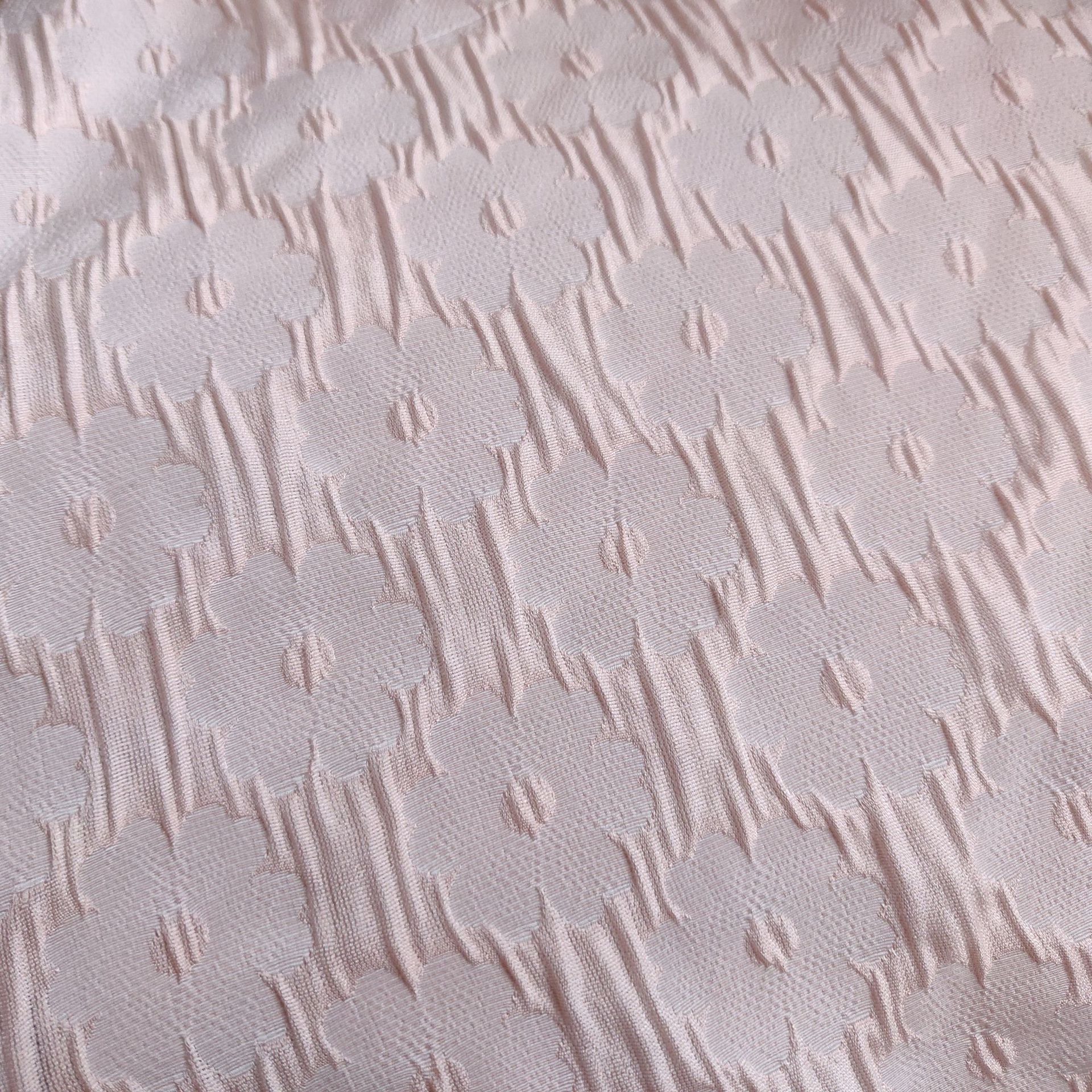 高经密色织浮雕肌理凹凸小清新泡泡纱梭织提花裙装女装面料大提花