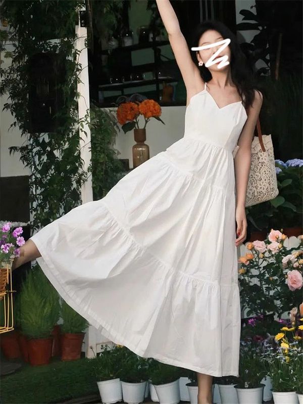 法式白色V领吊带连衣裙子女装2025夏季海边度假收腰蛋糕长裙优雅|undefined