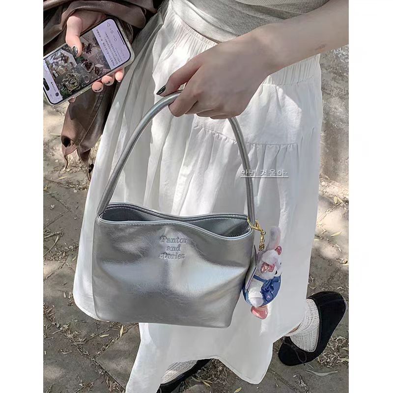 South Korea Niche Portable Granny Bag Women's Summer 2025 New Fashionable silver Underarm Bag All-match Shoulder Bag