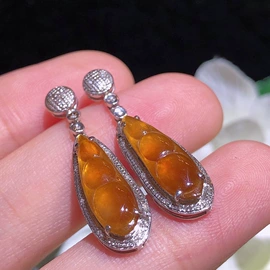 翡翠项饰;翡翠手饰;天然珍珠项饰