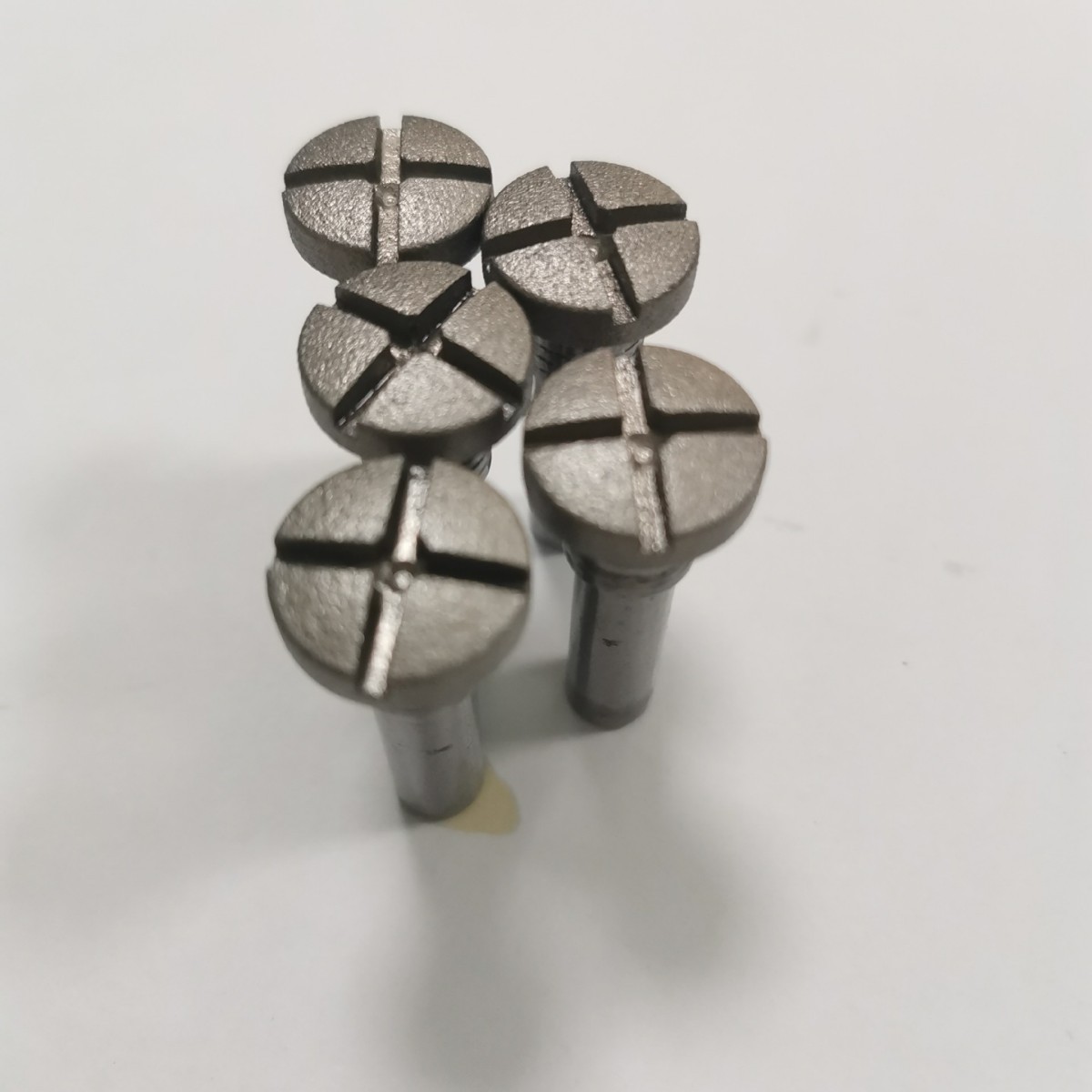 厂家直销蓝宝石专用磨头   青铜烧结砂轮  玻璃  陶瓷 蓝宝石磨边