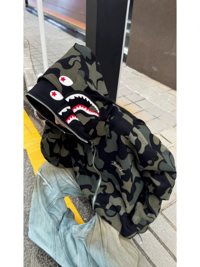 Камуфляжное «shark» худи на молнии, осенний свитшот, тонкая куртка‑худи для любимых, американский стиль