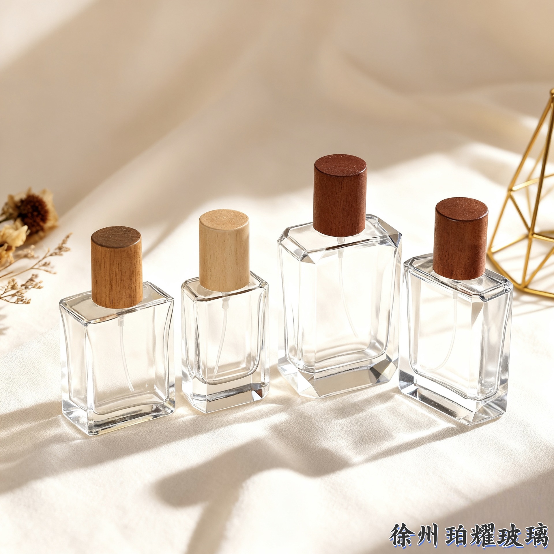 50ml扁方香水玻璃瓶卡口喷雾细腻电化铝分装批发现货木盖实木