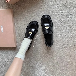 �K��ţƤ��~С����Ӣ���Lһ�_��СƤЬ��Ь�A�^�n��ָ�����ЬŮ