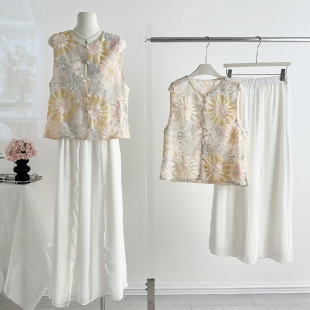 Good Quality Chinese Style Vest, Young Style, Spring and Summer Outer Wear for Women, Light National Style Embroidery, Heavy Round Neck Vest