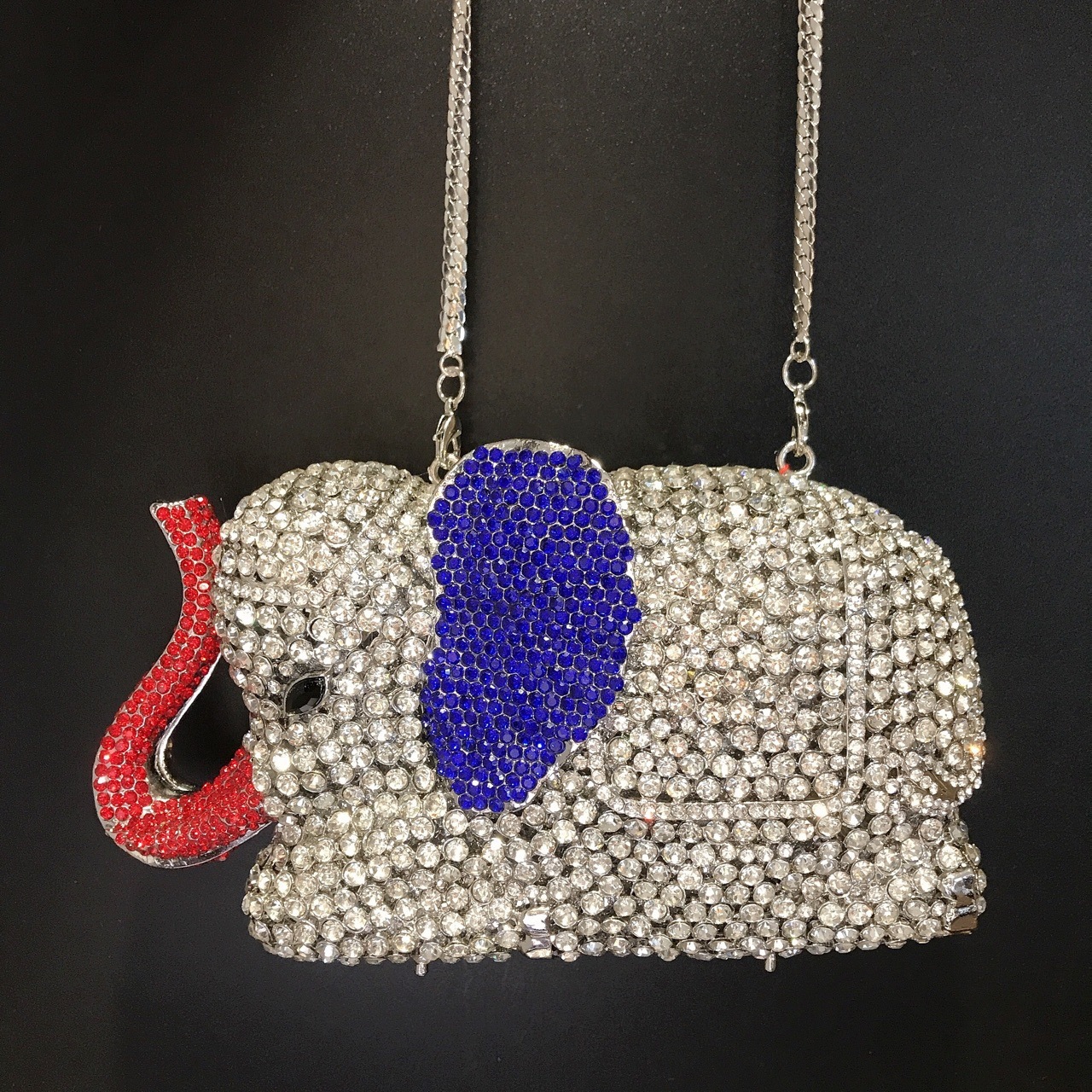 Seleccione estrictamente el nuevo paquete de cena de diamante animal bolsas tridimensionales de banquete europeo y americano llenas de diamantes bolsas de mano clutch nuevo