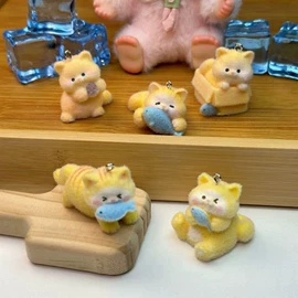 树脂工艺品;钥匙扣及钥匙扣配件;挂饰挂件