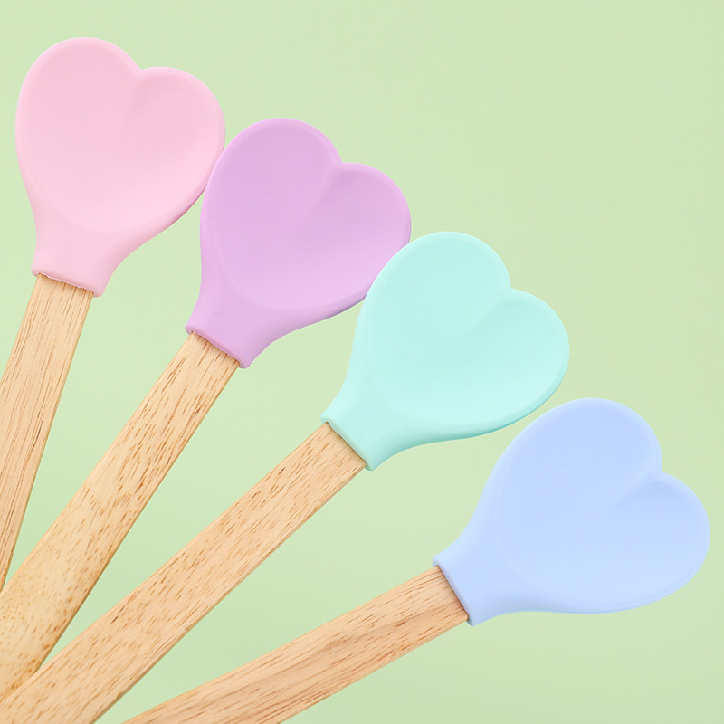 Food-Grade Heart-Shaped Silicone Spatula, High-Value Long-Handle Stirring Spoon, Wooden-Handle Silicone Spatula, Kitchen Utensil, Cream Scraper