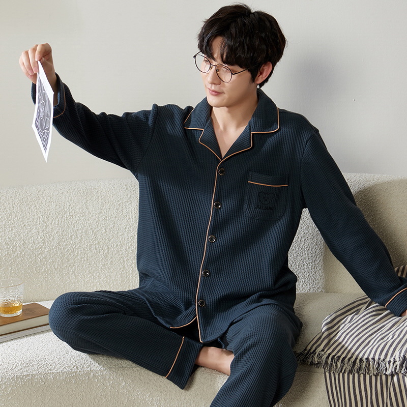 Pijamas de hombre Primavera y otoño solapa de manga larga Cardigan Youth algodón más tamaño suelto traje de uso doméstico se puede usar fuera