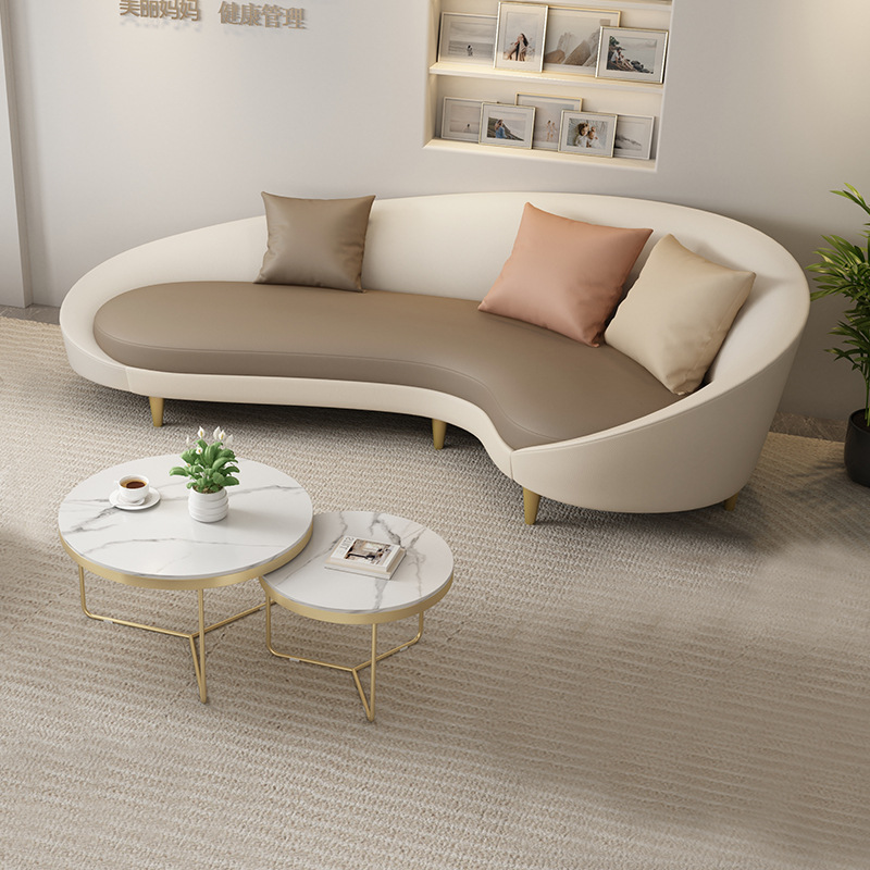 Tienda de ropa nórdica sofá moderno simple arco neto rojo en forma creativa lujo salón belleza ocio tienda recepción