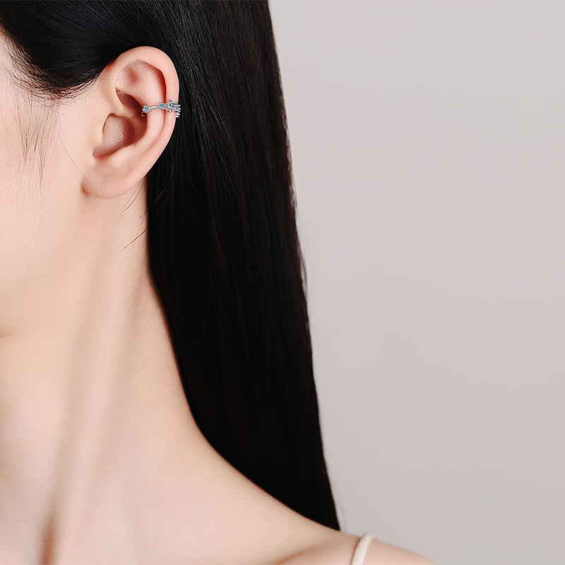 Moissanite Hoop Earrings In Sterling Silver D Colour Minimalist_voghion.com