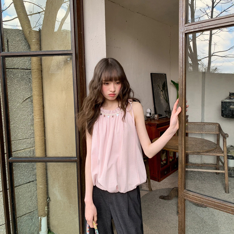 Hello Kanon Shell Lace Flower Bud Halter Neck Vest for Women Summer 2026 New Stylish Age-Reducing Top
