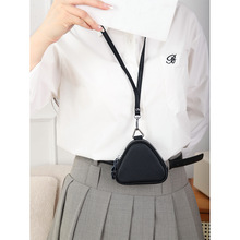 �¿�r���p�����Ƥ�첱���X��Ů�������^��ţƤӲ�Ű����C�ռ{��