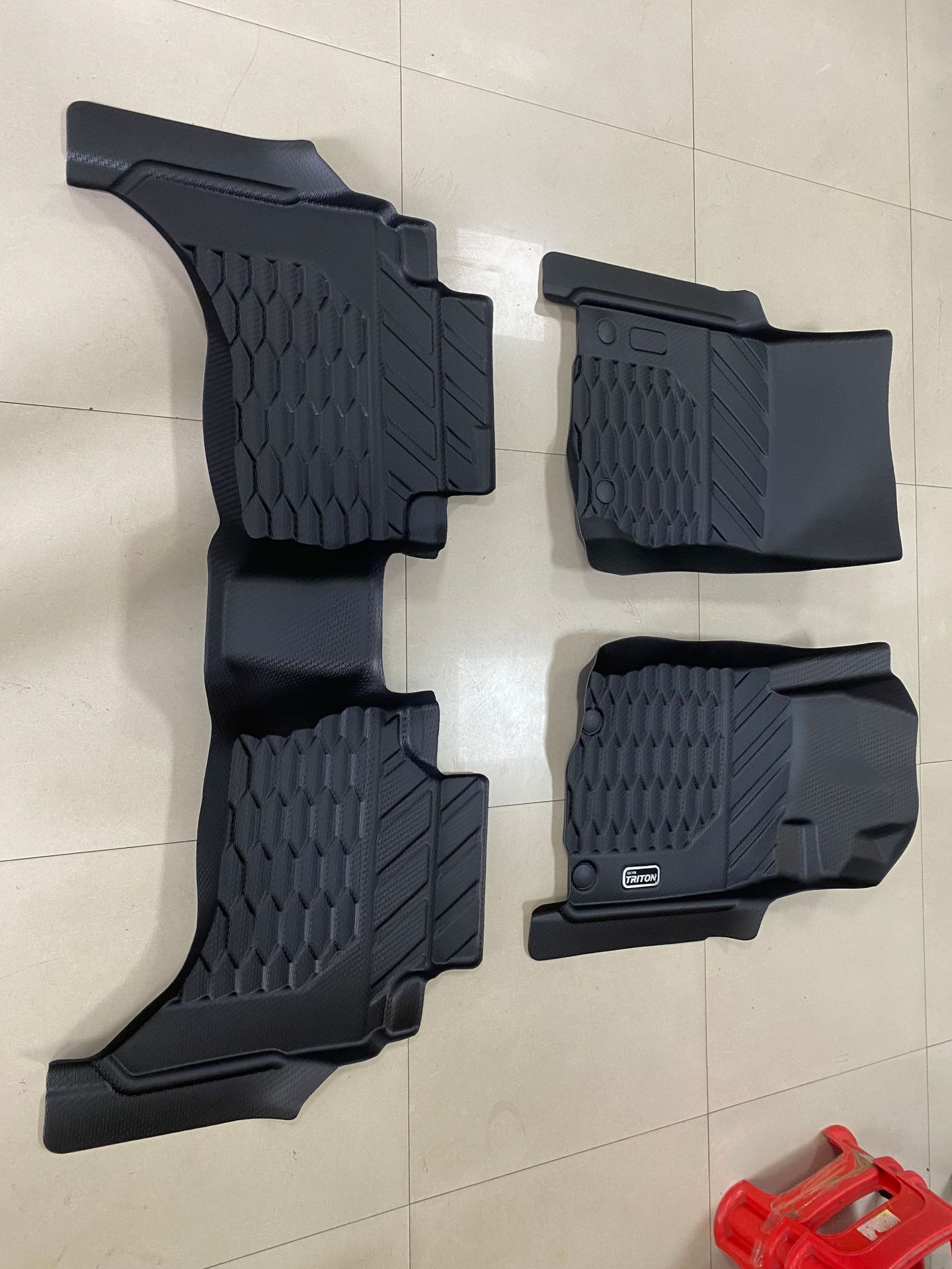Triton Four-Door Right-Hand Drive 2019-2022 Floor Mats Triton Right-Hand Drive Floor Mats 2021 Special Car-Specific Tpe Floor Mats
