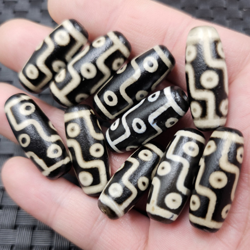 Coated Black and White Nine-eyed Dzi Jade Loose Beads Agate Handle Passepartout Bracelet Necklace Jewelry Accessories Handmade Beads Coated Black and White Nine-eyed Dzi Jade Loose Beads Agate Handle Passepartout Bracelet Necklace Jewelry Accessories Handmade Beads