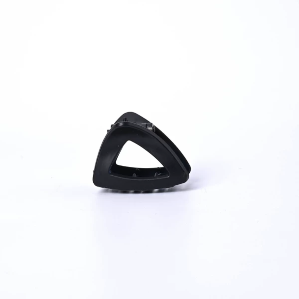 4.5cm triangle [matte black]